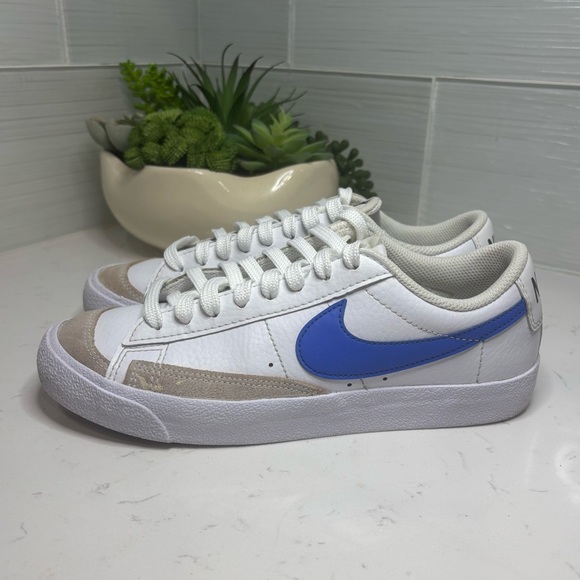 Nike Blazer Low 77 GS White Chlorophyll Green Medium Blue Asymmetric Sz 6.5Y W8 - Picture 3 of 13